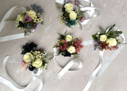 Corsages and Buttonholes: The Complete Guide to Wearable Flowers